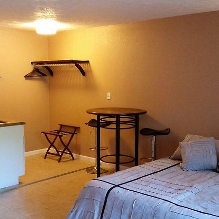 North Winds Lodge Prudenville Екстер'єр фото